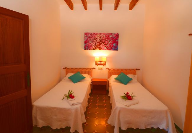 Finca en Campos - 408 Finca Alcoraia ETV2951 by Mallorca Charme Finca en Campos - 408 Finca Alcoraia ETV2951 by Mallorca Charme