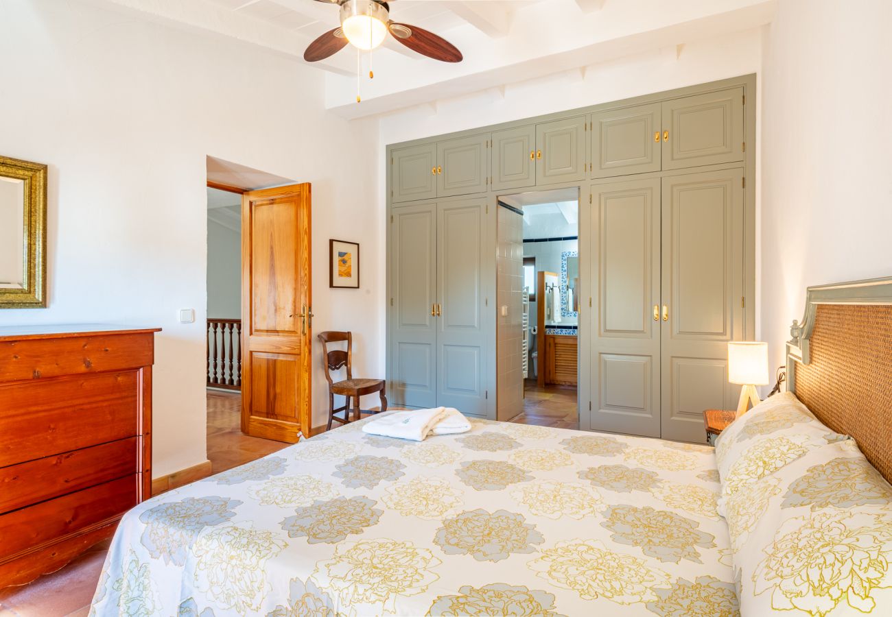 Finca en Cas Concos - Finca Can Quadrat by Mallorca House Rent