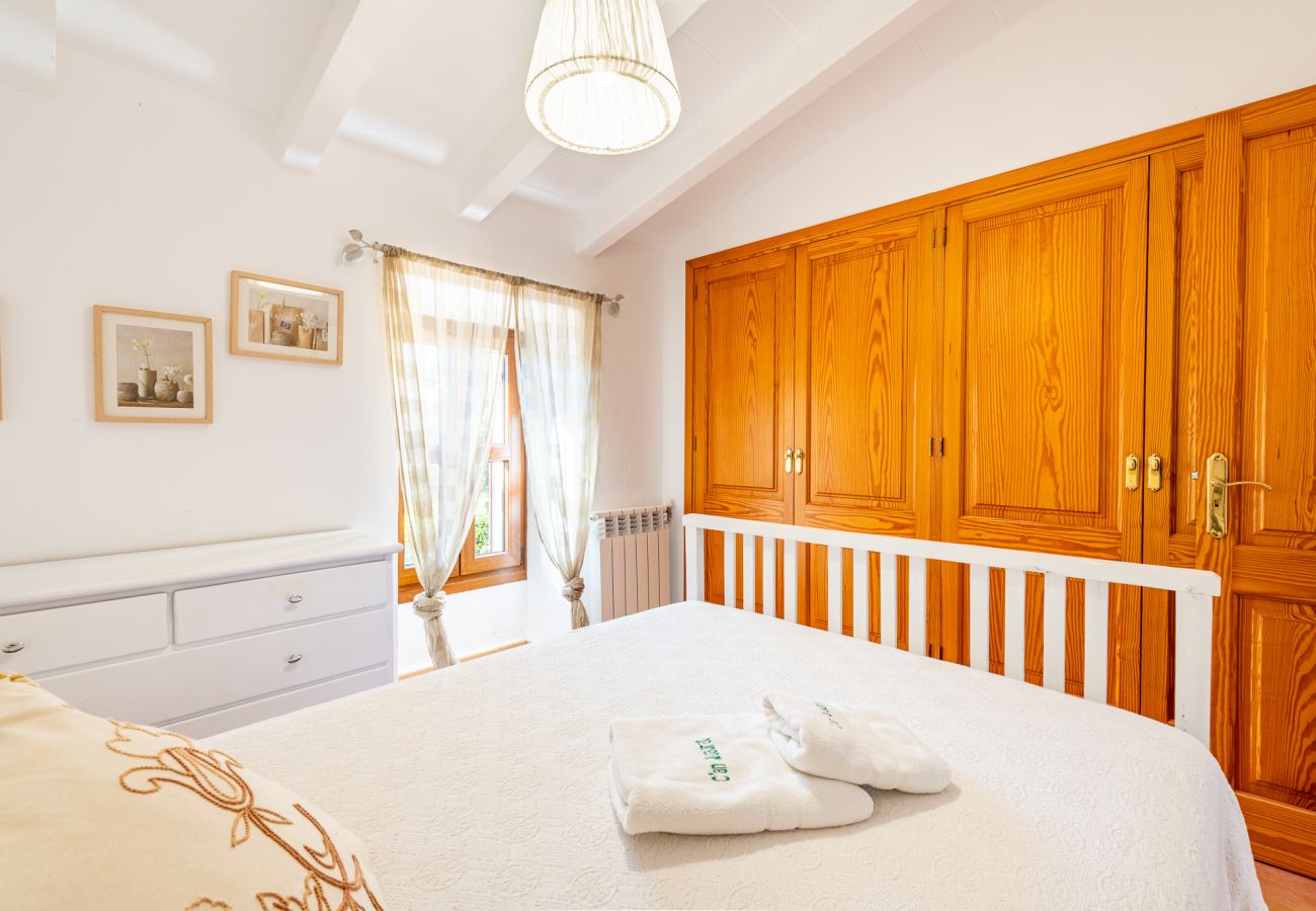 Finca en Cas Concos - Finca Can Quadrat by Mallorca House Rent