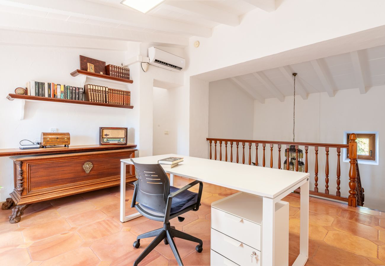 Finca en Cas Concos - Finca Can Quadrat by Mallorca House Rent